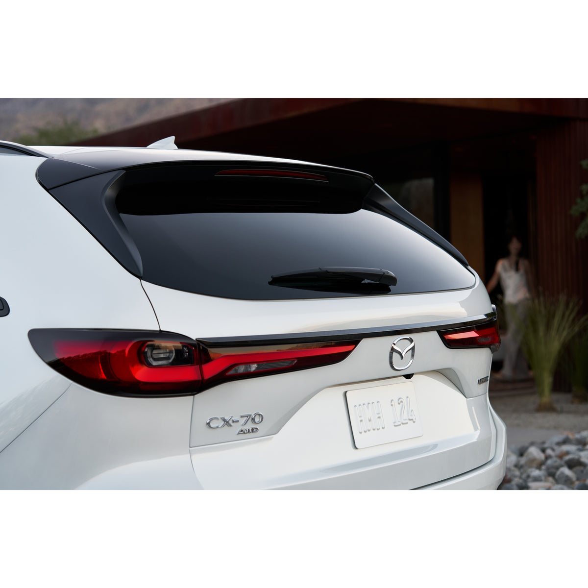 Liftgate Garnish in Black | Mazda CX-70 (2025)